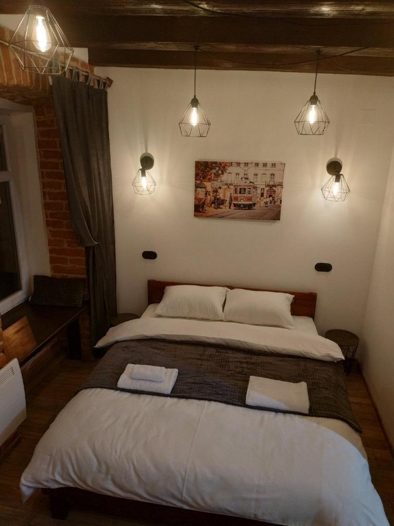 Foto 3: Loft апартаменти з балконом в центрі Львова