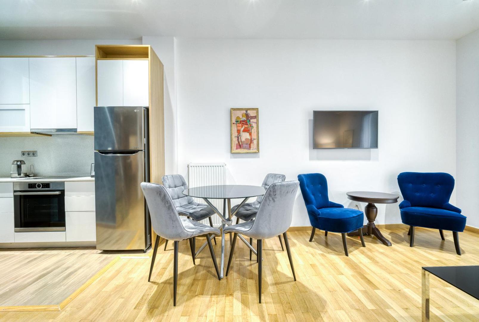 Foto 10: Stylish, Sunny New 2 Bedroom, Prime Central Athens