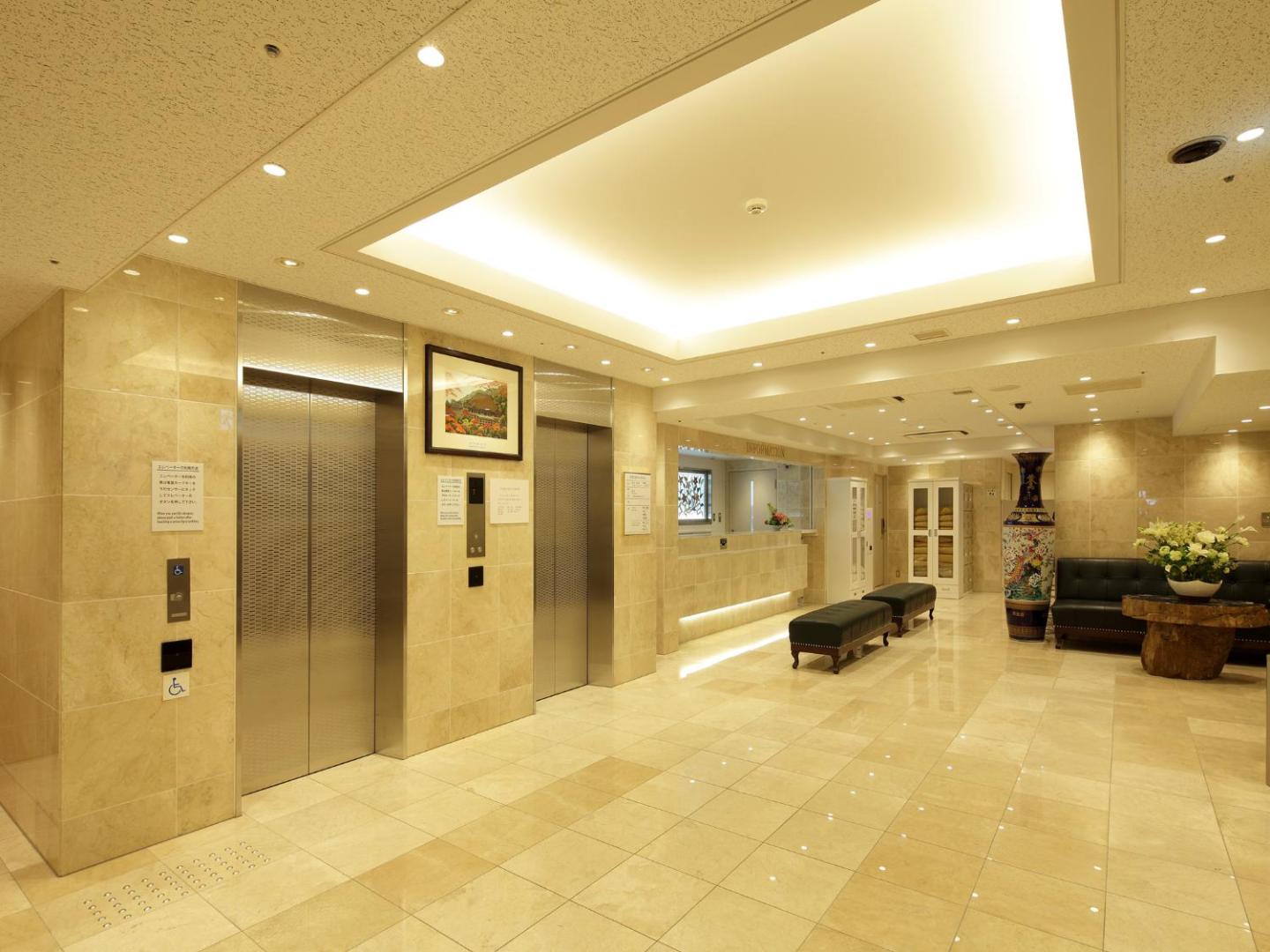 Foto 4: Check in Shijokarasuma
