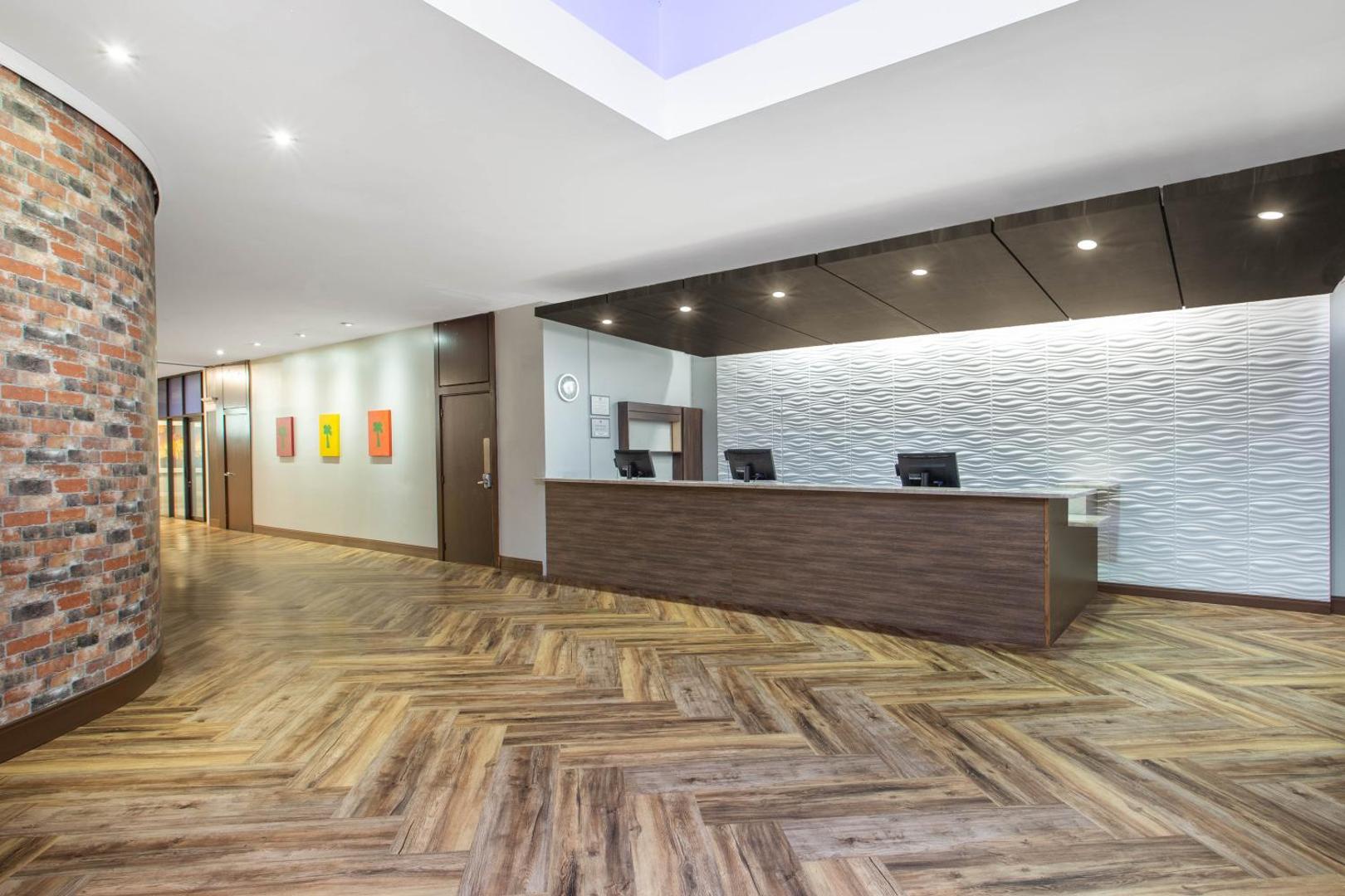 Foto 8: Ramada by Wyndham Tampa Westshore Airport South