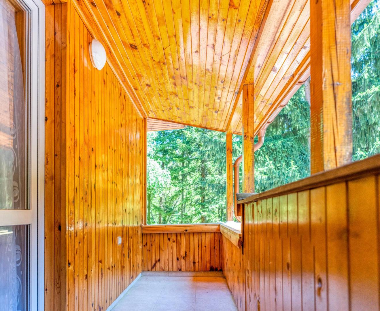 Kuva 10: Крушун - Единствена на метри от водопадите, Krushun - The only stay just meters from the waterfalls