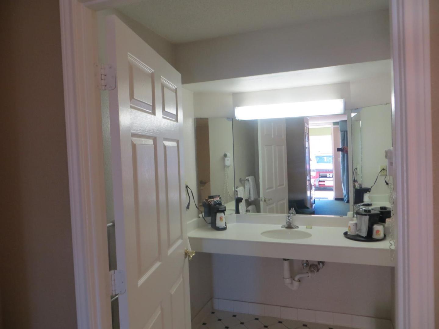 Bilde 2: Super 8 by Wyndham Little Rock/Otter Creek