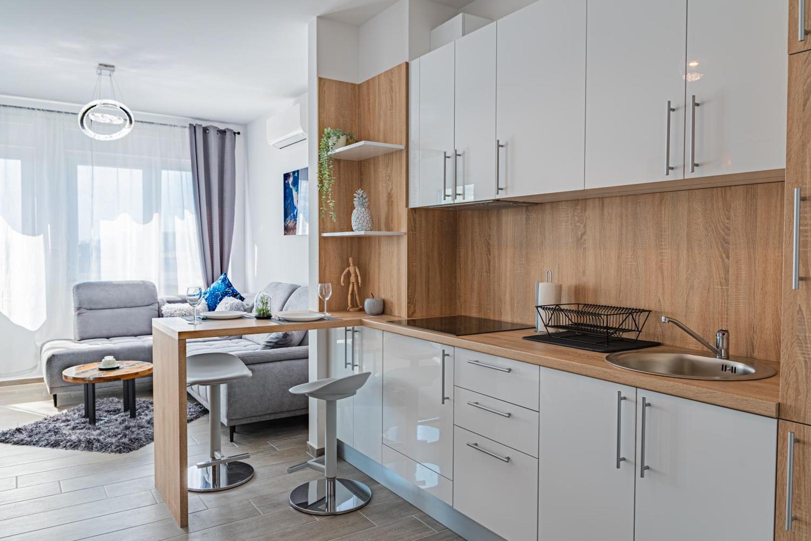Zdjęcie 6: Jacuzzi - Flexible SelfCheckIns 20 - Zagreb - Luxury - Garage - Smart - Brand New - Apartments Repinc
