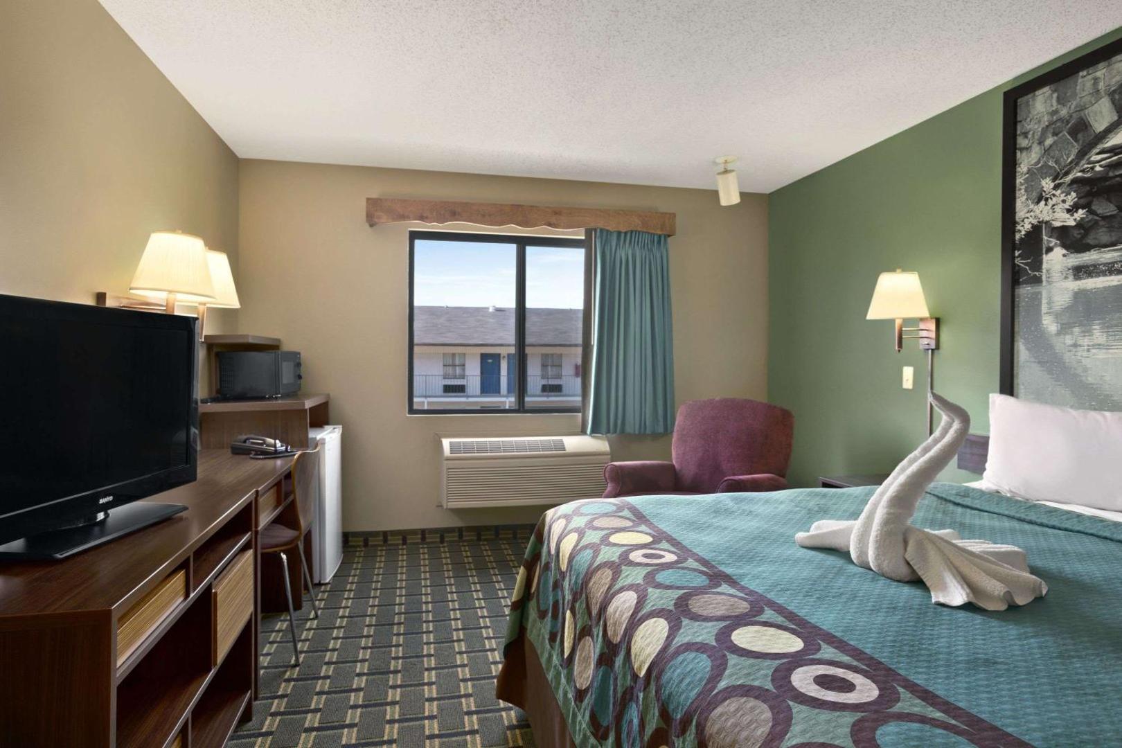 Foto 7: Super 8 by Wyndham Russellville