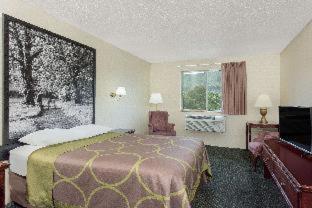 Foto 4: Super 8 by Wyndham Burnham/Lewistown