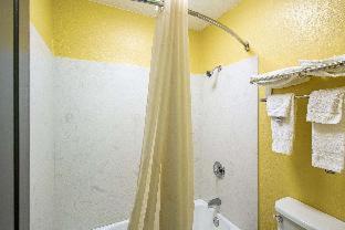 Photo 3 : Super 8 by Wyndham Jackson MS Near the Fairgrounds