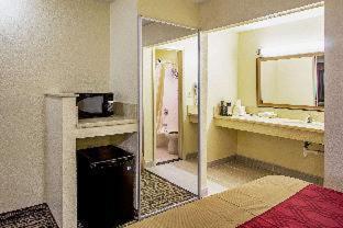 Photo 10 : Super 8 by Wyndham Jackson MS Near the Fairgrounds