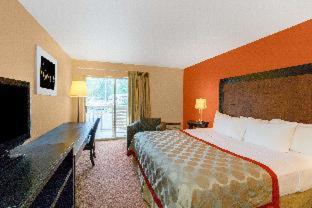 Φωτογραφία 2: Ramada by Wyndham Maggie Valley