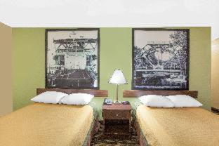 Foto 9: Super 8 by Wyndham Natchitoches