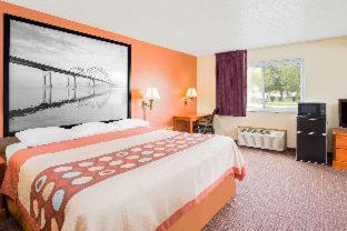 Foto 8: Super 8 by Wyndham Waverly