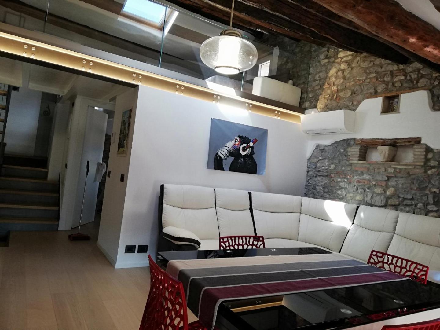 Bilde 5: LOFT in PIAZZA con soppalco