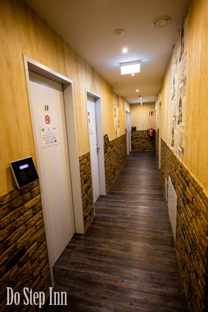 Фотография 9: Do Step Inn Central - Self-Service-Hostel