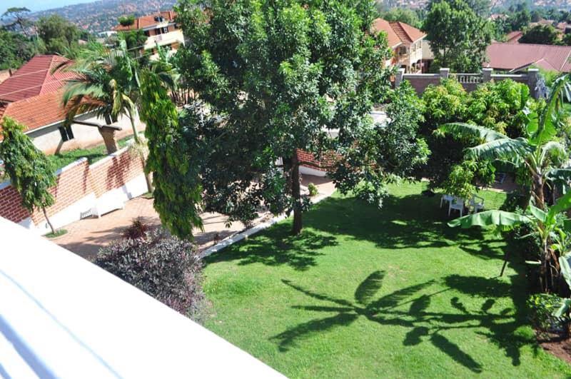 Foto 8: Plot 4 Kavuma Close