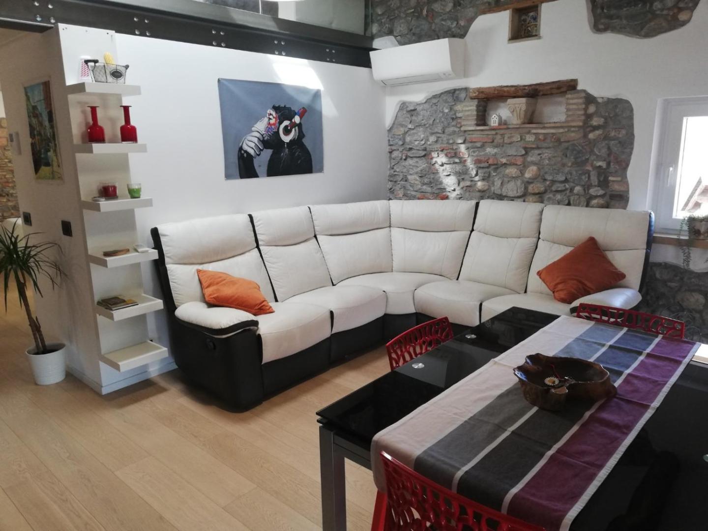 Bilde 10: LOFT in PIAZZA con soppalco
