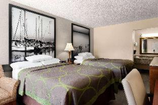 Super 8 by Wyndham Gulfport Airport NW Near Biloxi的照片4