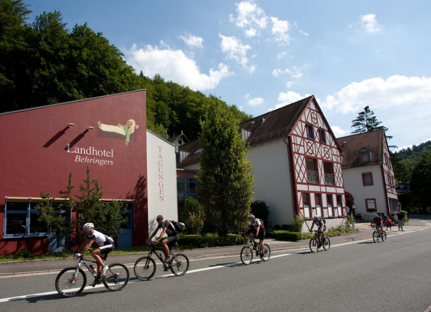 Fotografia 5: Behringers Freizeit - und Tagungshotel