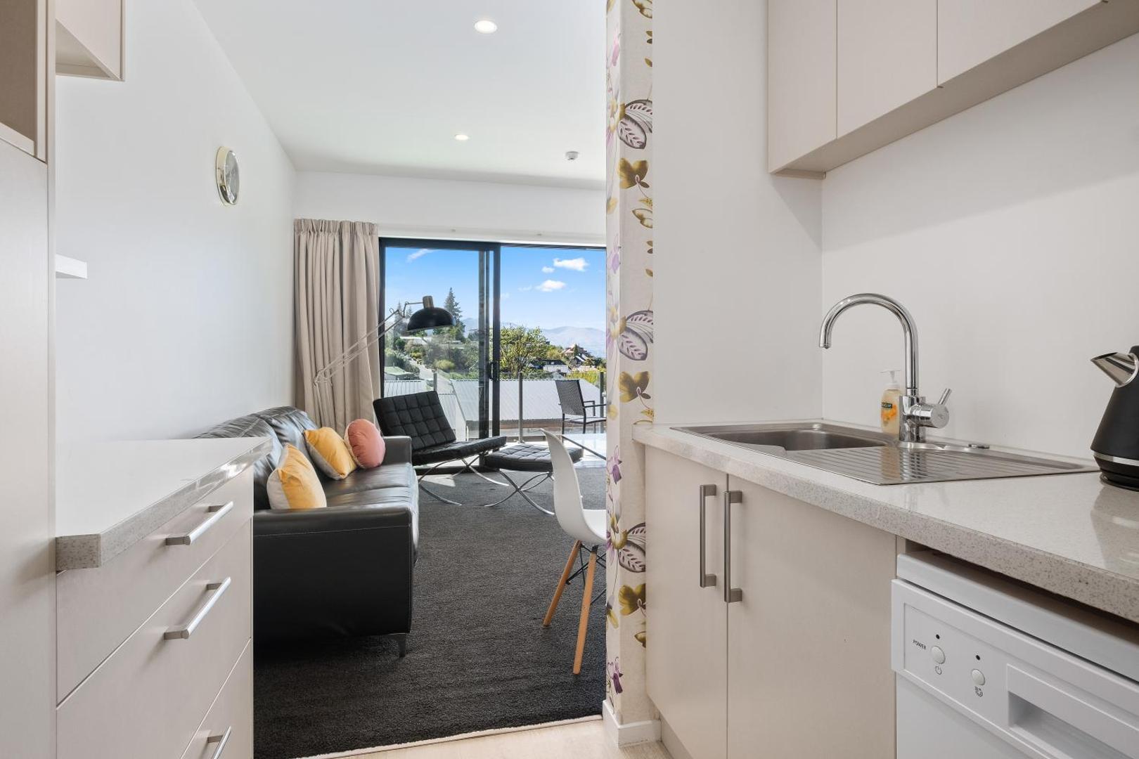 Photo 8 : Brookside Gem - Modern 2 Bedroom Apartment