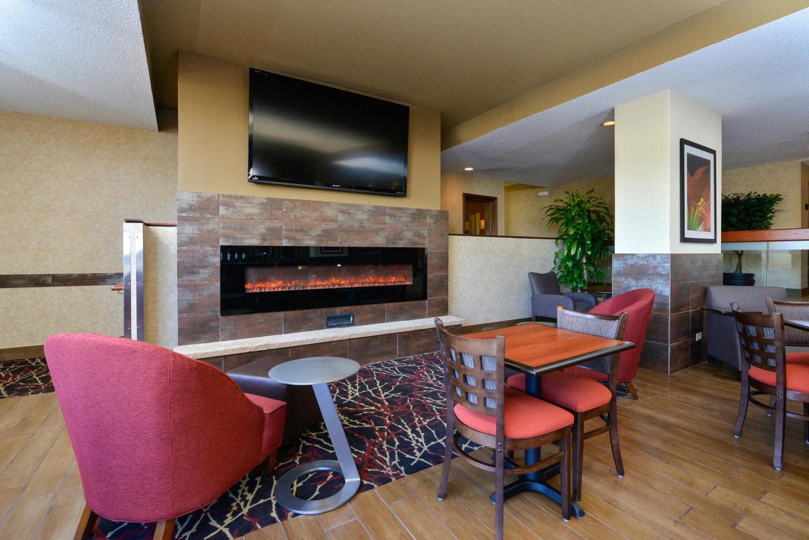 Фотография 4: Spark by Hilton Denver Tech Center Greenwood Village