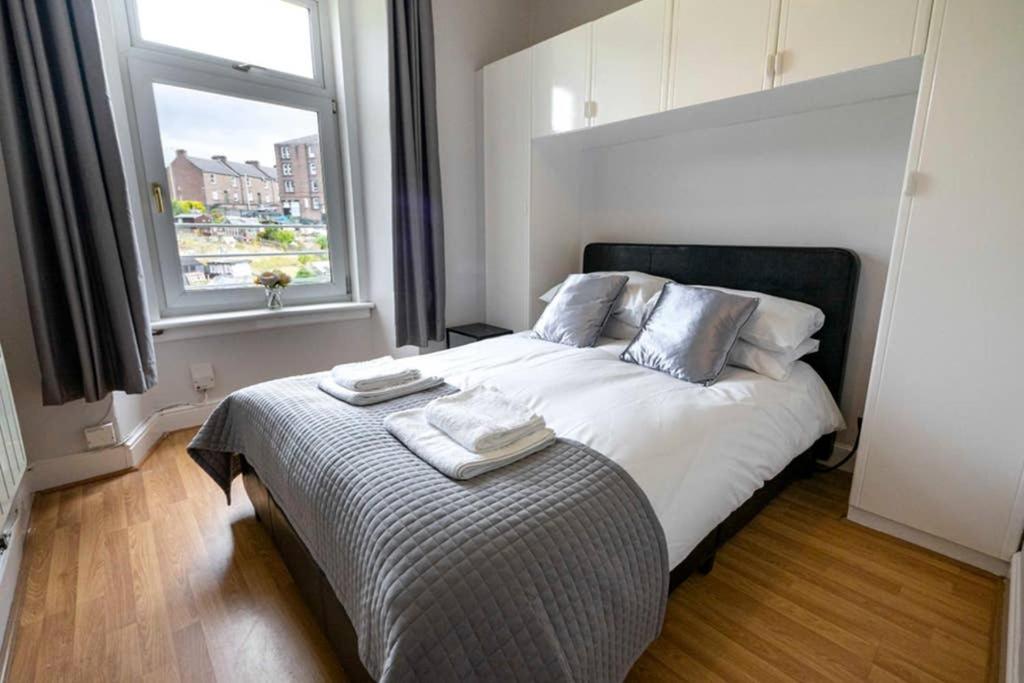 Billede 2: ☆ Bright, Modern West-End Apartment ☆