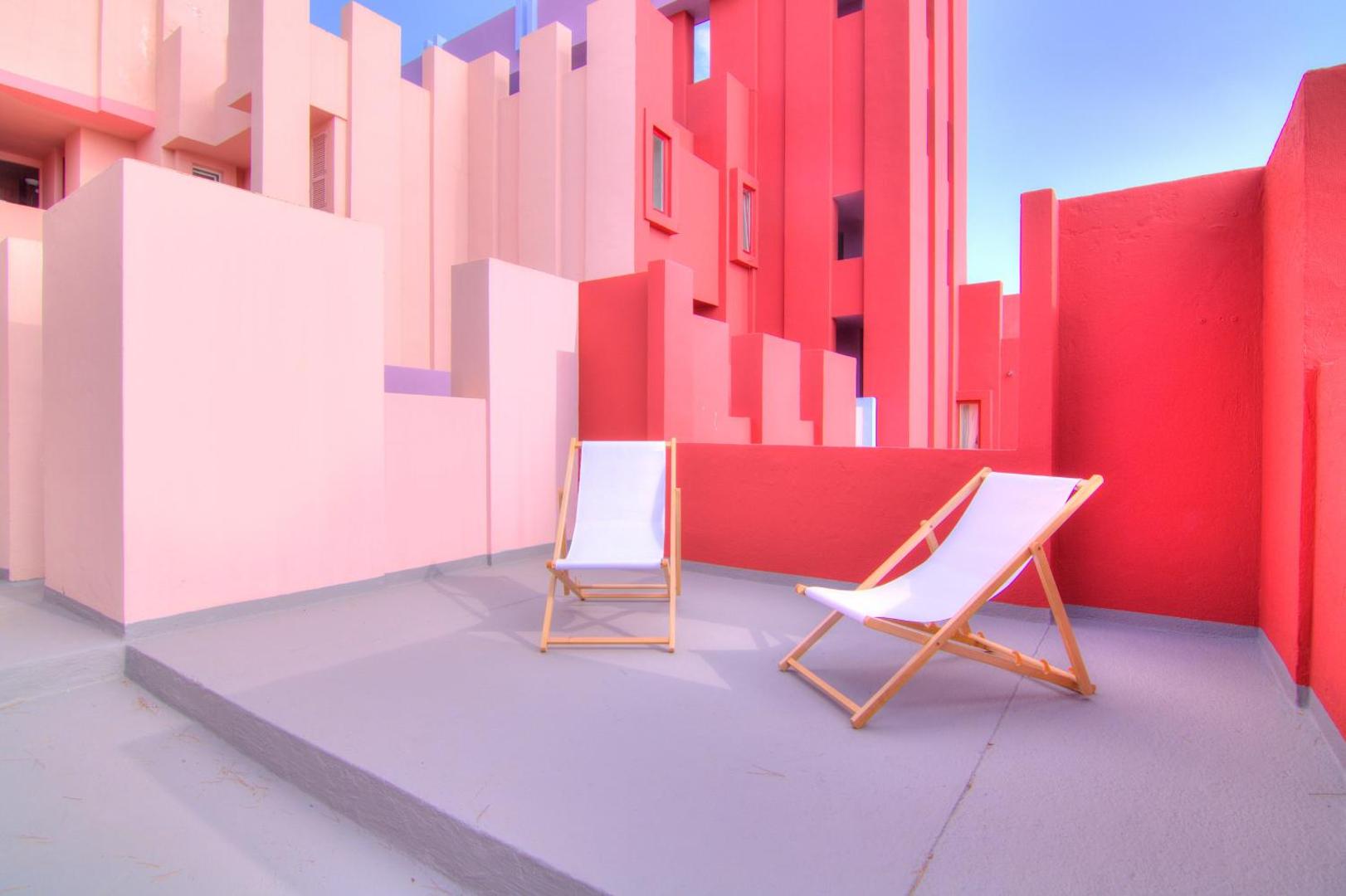 Studio in the Red Wall building by Ricardo Bofill - MURALLA ROJA的照片3