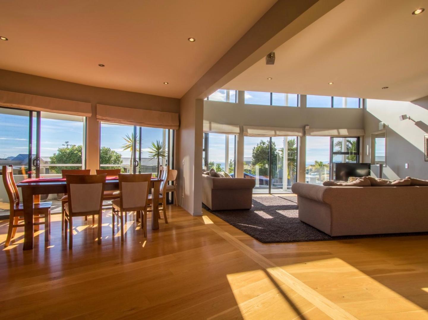 Foto 2: Sun, Sea, Sensational - Kaiteriteri Holiday Home