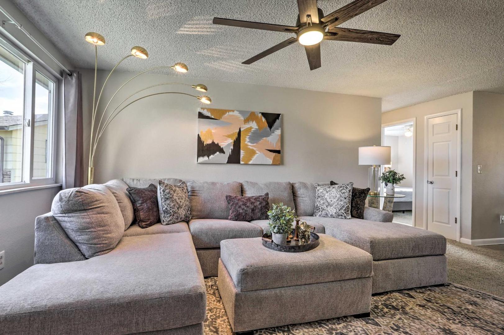 Fotografie 6: Duplex with Private Yard 3 Mi to Downtown Loveland!