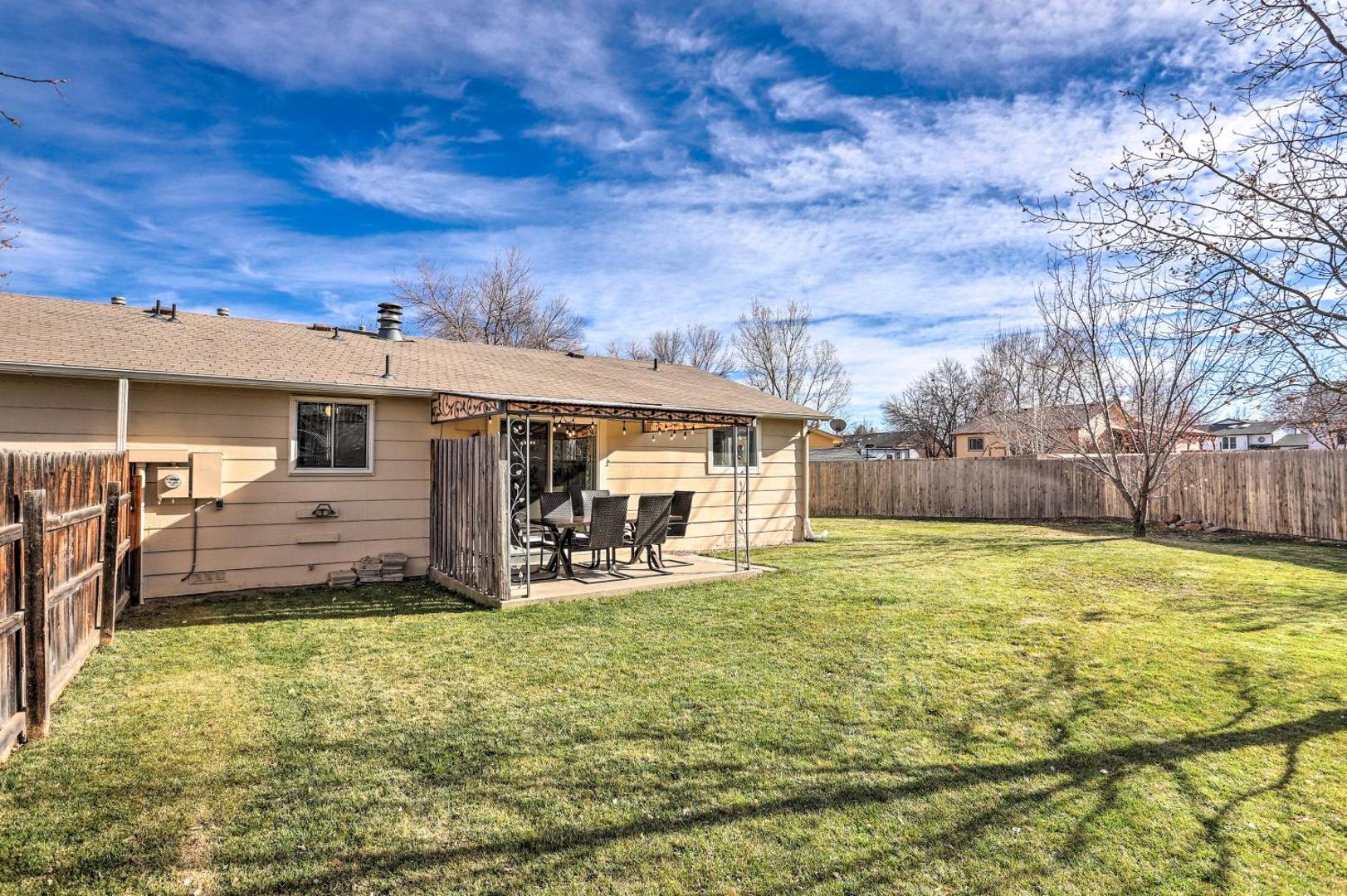 Fotografie 2: Duplex with Private Yard 3 Mi to Downtown Loveland!
