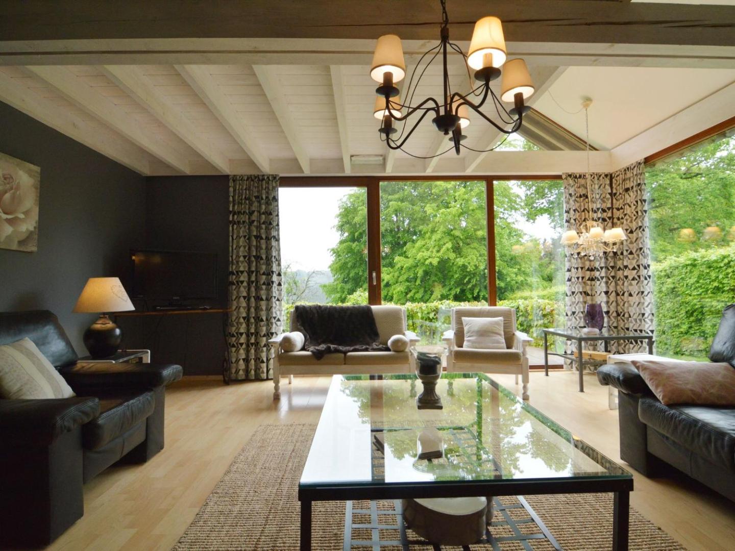 Foto 9: Chalet with Valley Views,