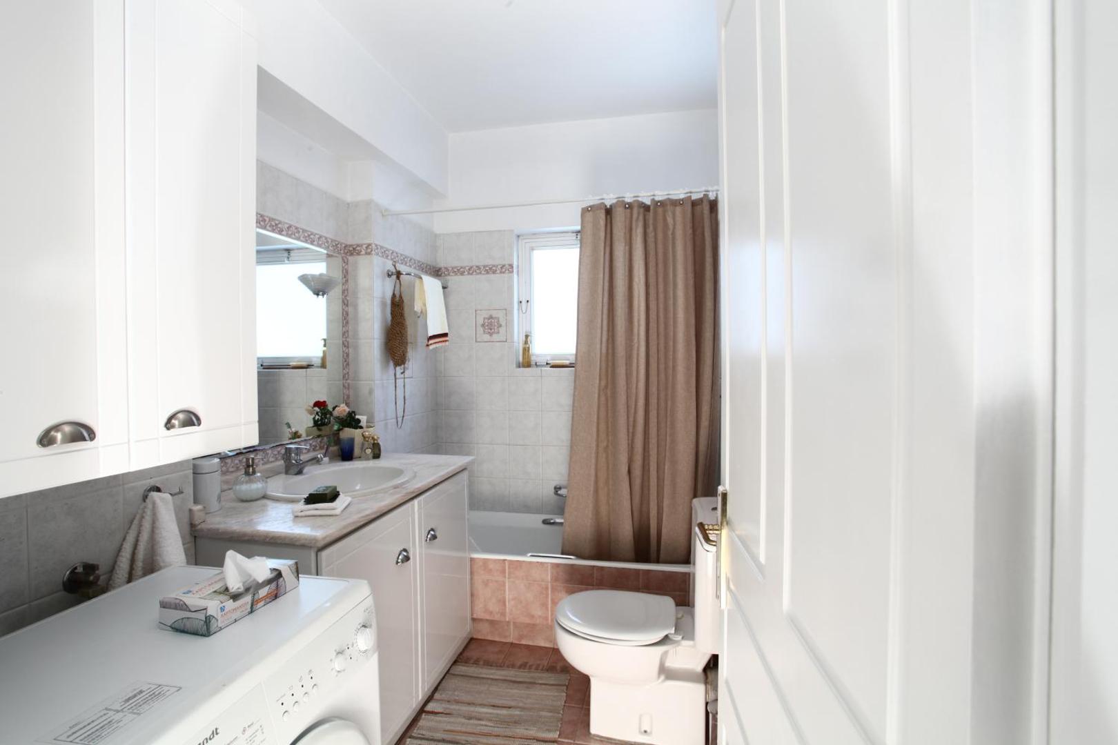 Foto 9: Unique Flat with Sea View at Edem Beach - A Seafront Property by Athenian Homes
