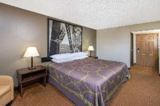 Фотография 4: Super 8 by Wyndham Branson Andy Williams Theatre