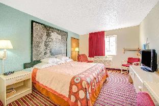 Foto 5: Super 8 by Wyndham San Antonio/Fiesta