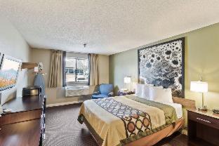 Фотография 10: Super 8 by Wyndham Ankeny/Des Moines Area