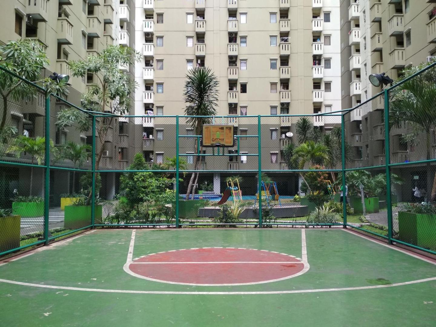 Private & Stylish 2BR at Gateway Apartment Ahmad Yani Cicadas By Travelioの写真10