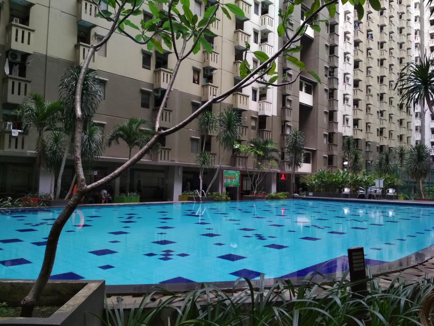Private & Stylish 2BR at Gateway Apartment Ahmad Yani Cicadas By Travelioの写真9
