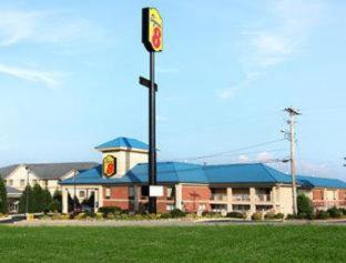 Fotografie 2: Super 8 by Wyndham Dandridge