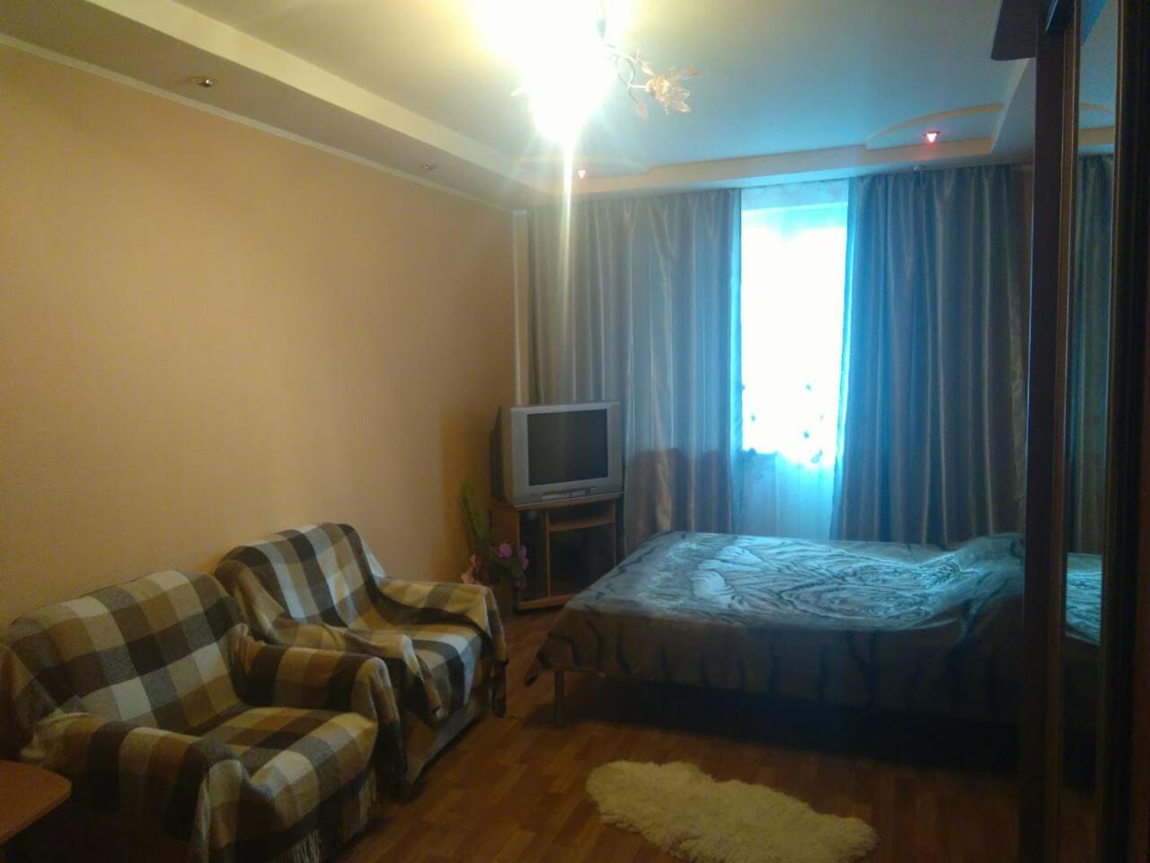 Foto 8: 1 кв Стандарт метро Героев труда