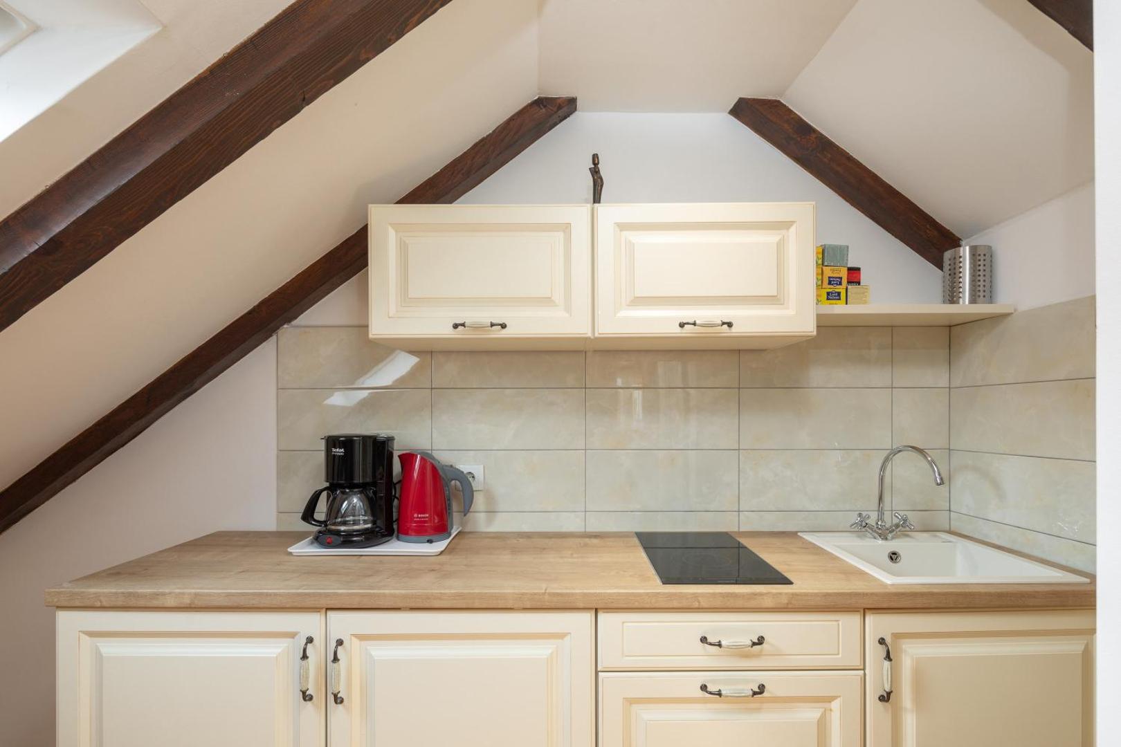 Φωτογραφία 4: d - beautiful studio in the heart of Split