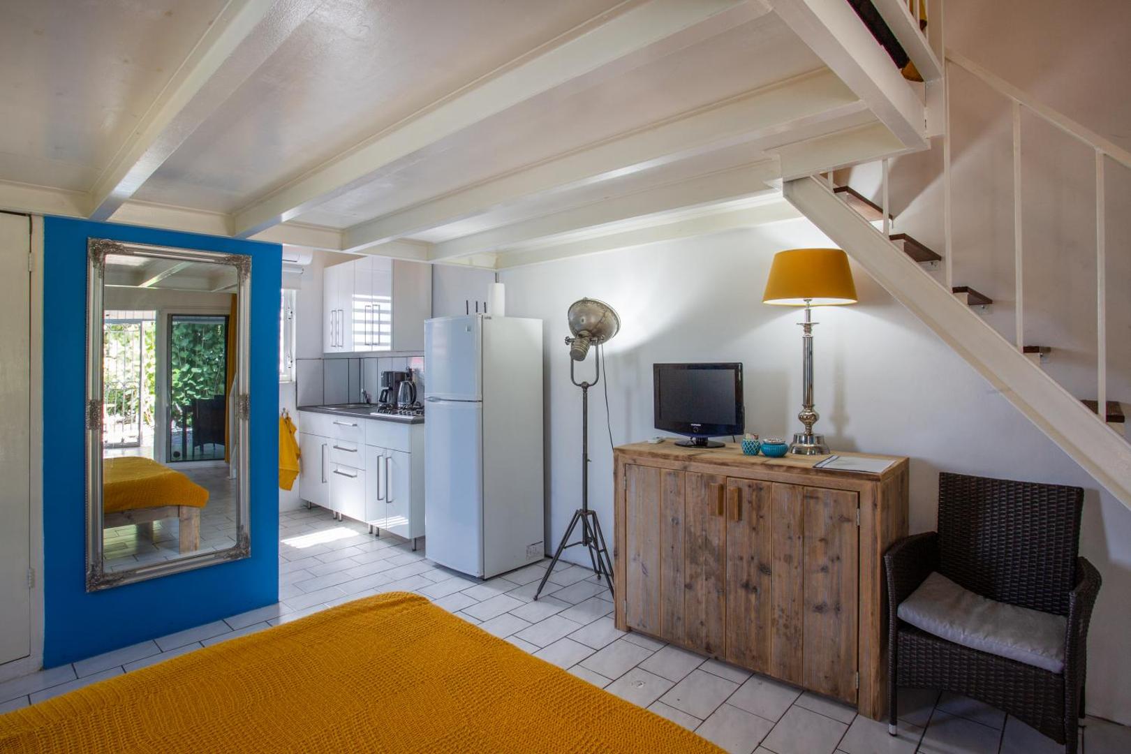 Photo 9 : Studio at the pool in tropical Resort Seru Coral with privacy and large pool