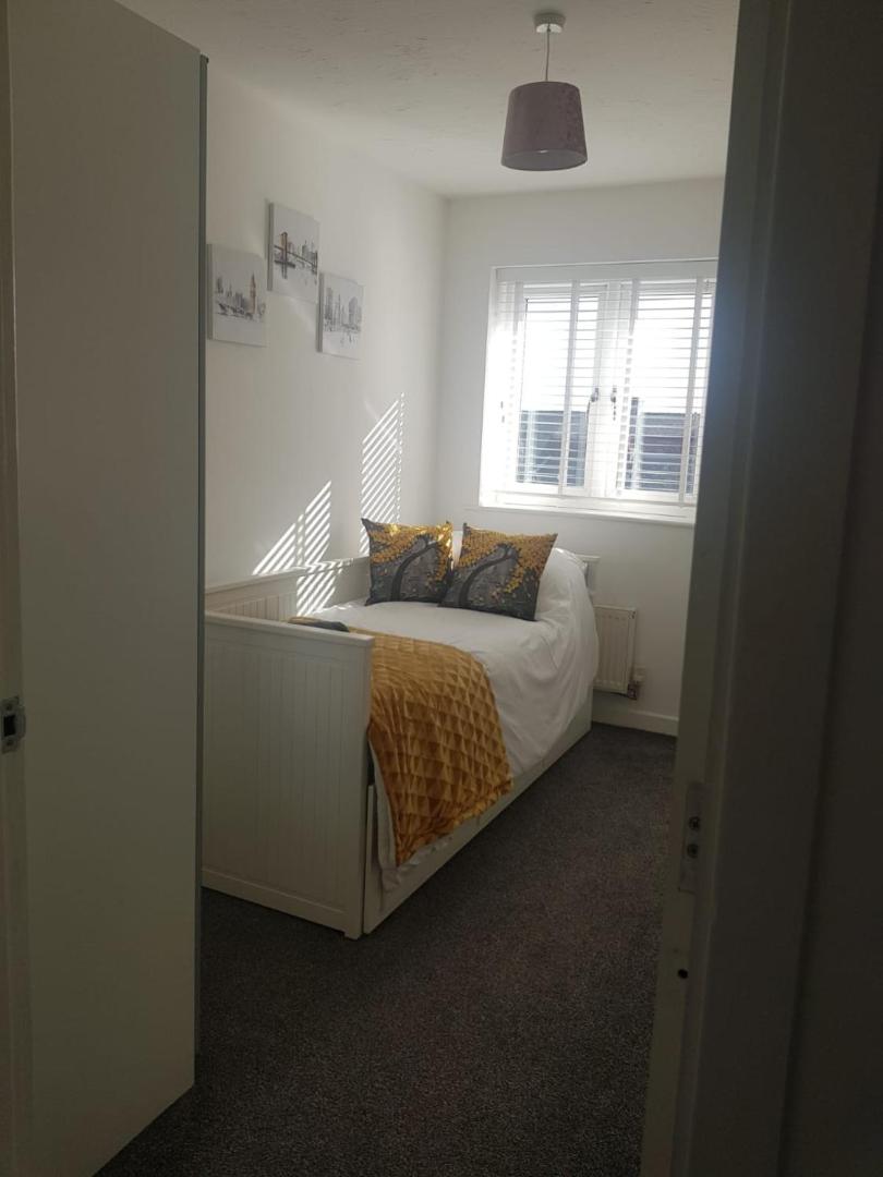 Billede 10: Cherry Tree, Centrally Located Warrington Town Centre