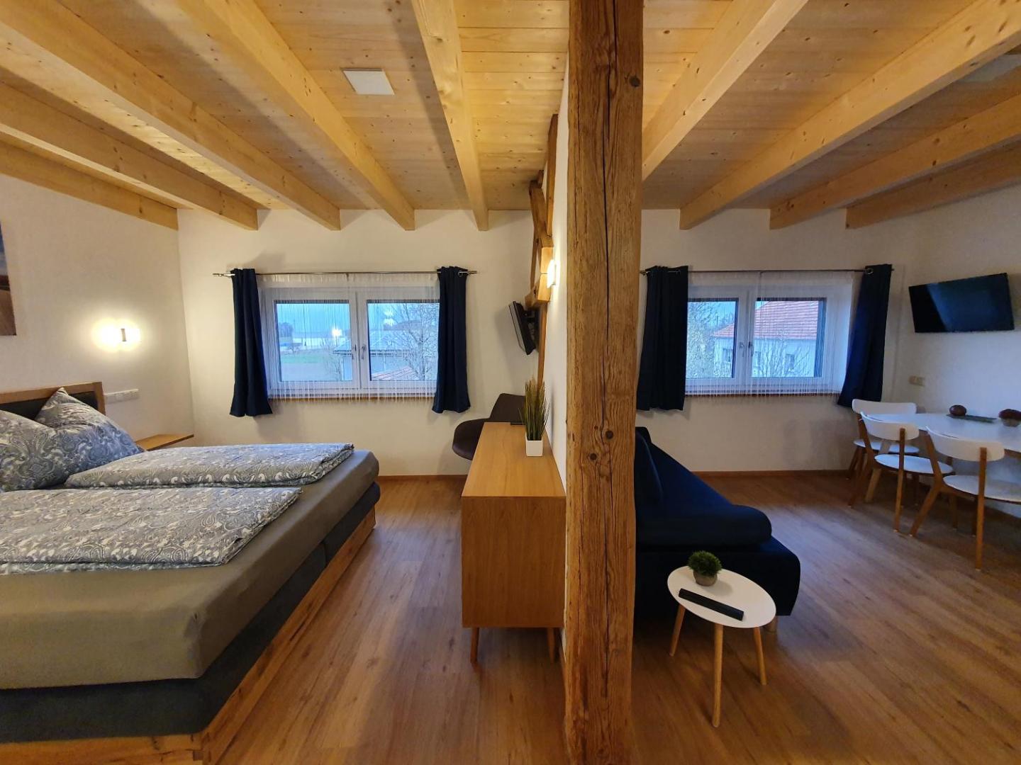 Bed & Breakfast photo 4