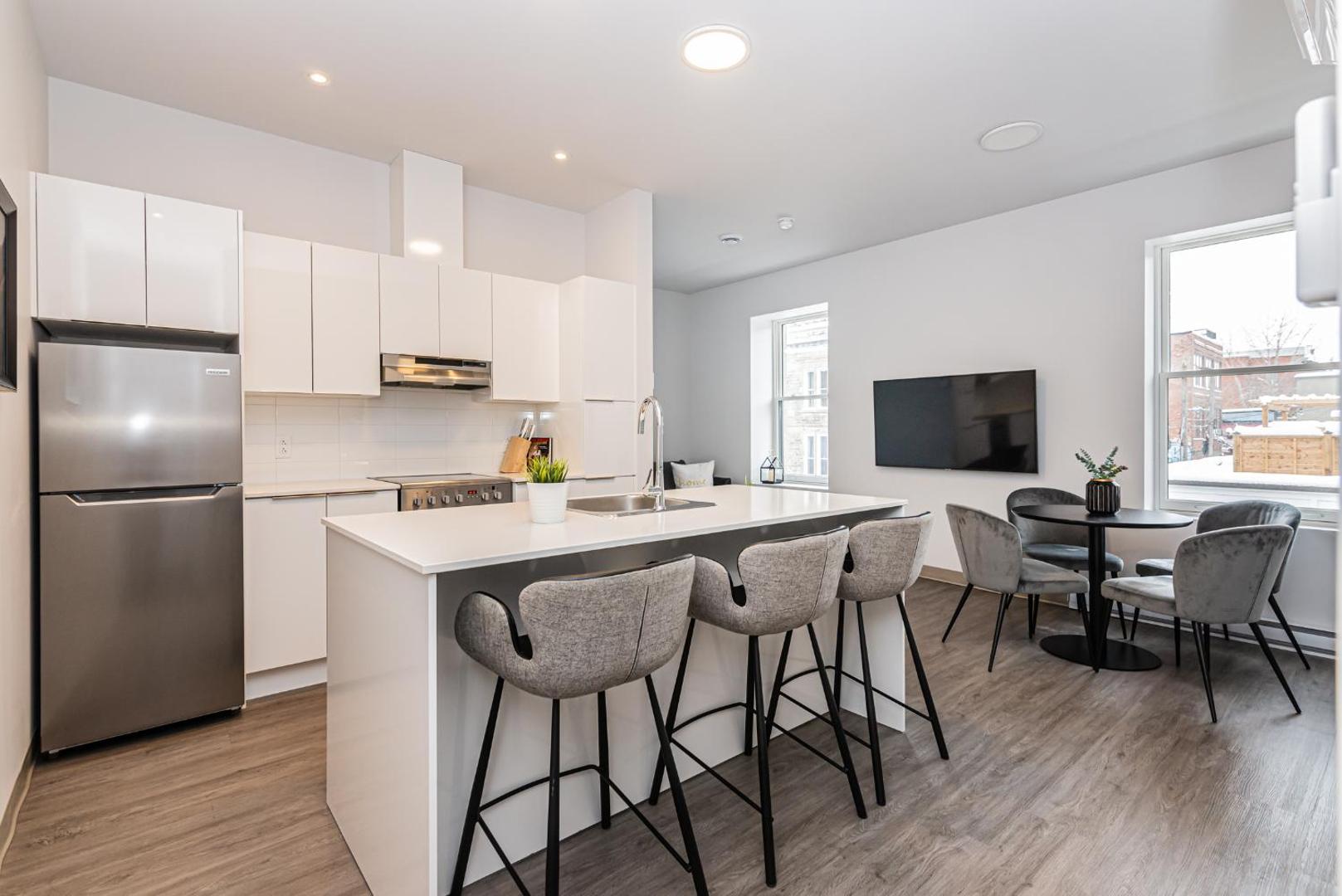 Billede 5: Stylish & Fun 1 Bedroom Apartment in Le Plateau by Den Stays