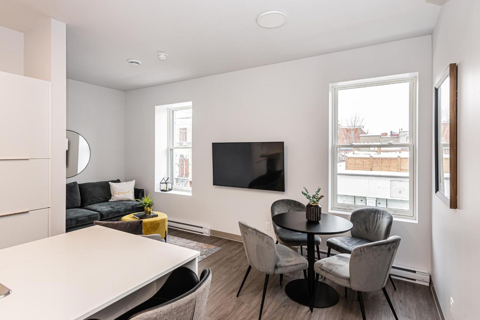 Billede 10: Stylish & Fun 1 Bedroom Apartment in Le Plateau by Den Stays