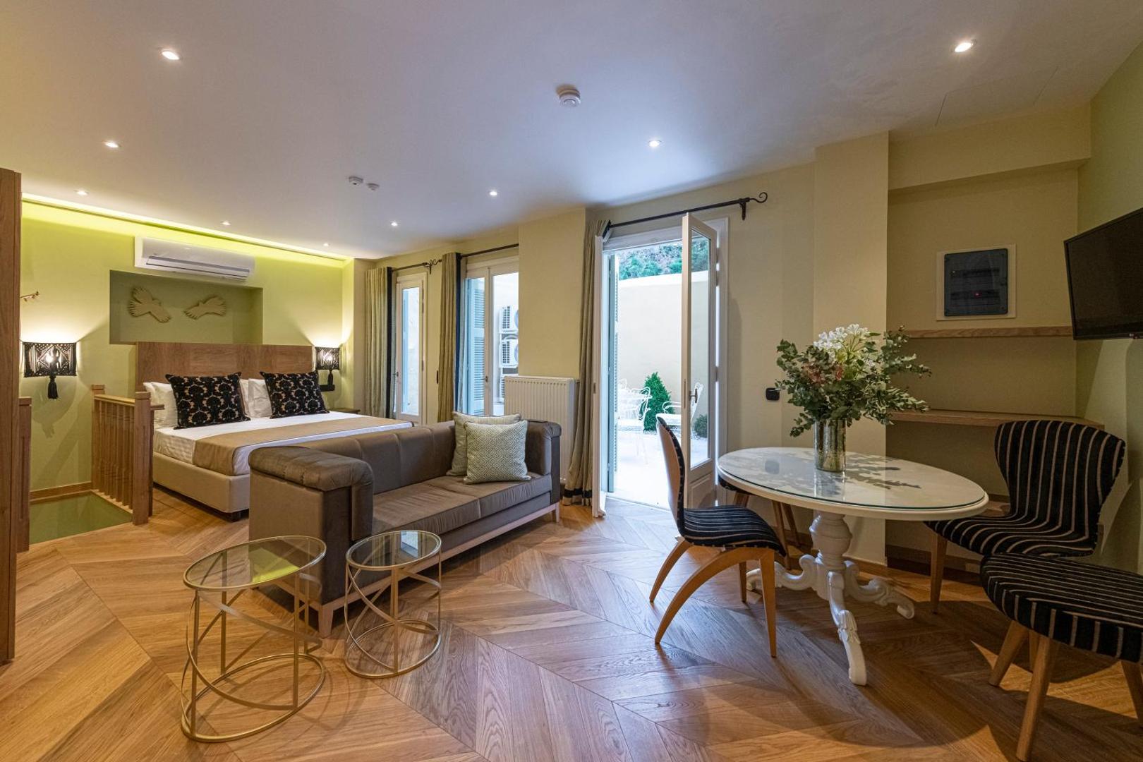 Foto 9: IPELHOME - Plaka Boutique Apartments