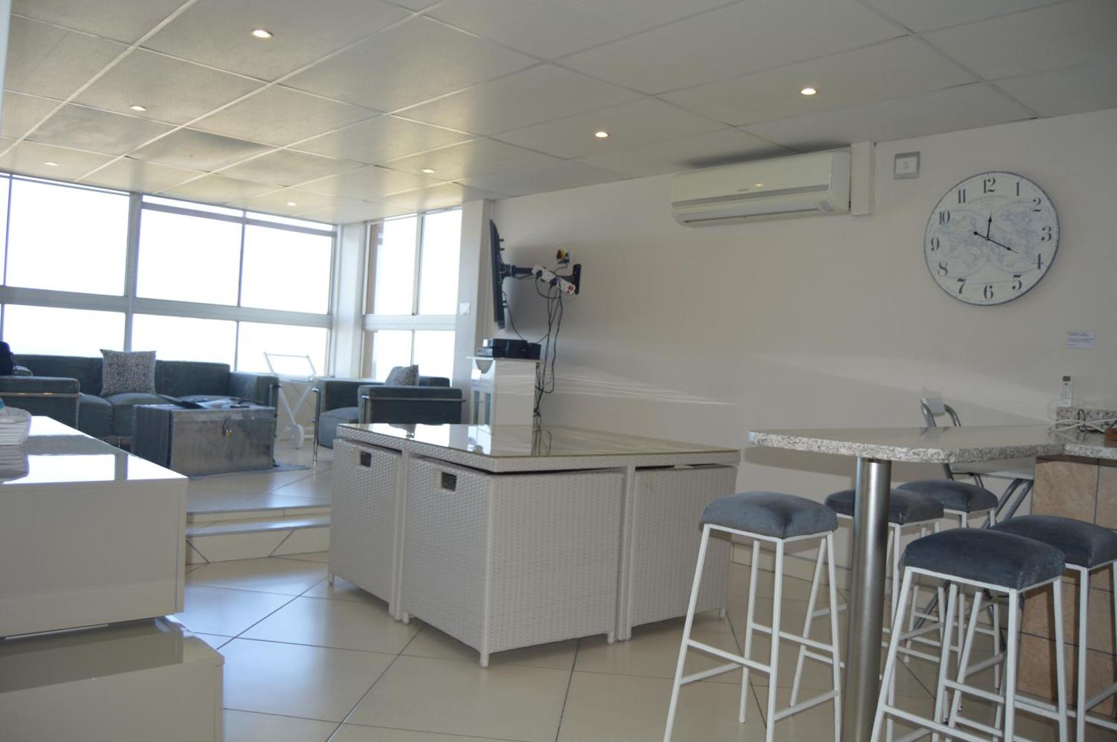 Foto 5: Accommodation Front - Classy 4 Sleeper with Ocean Views