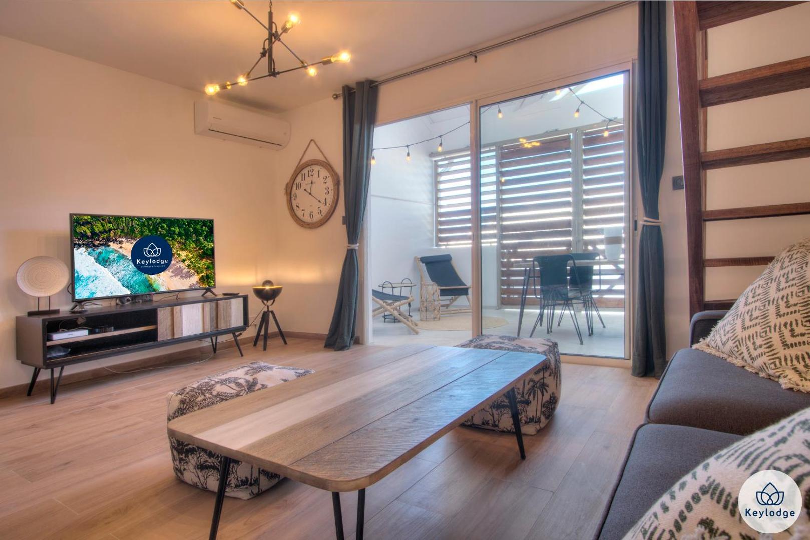 Apt - 4 pers - Petit Duc - Rénové - 44m² - Centre de Mont Rocquefeuil - Saint-Gilles les Bains的照片2