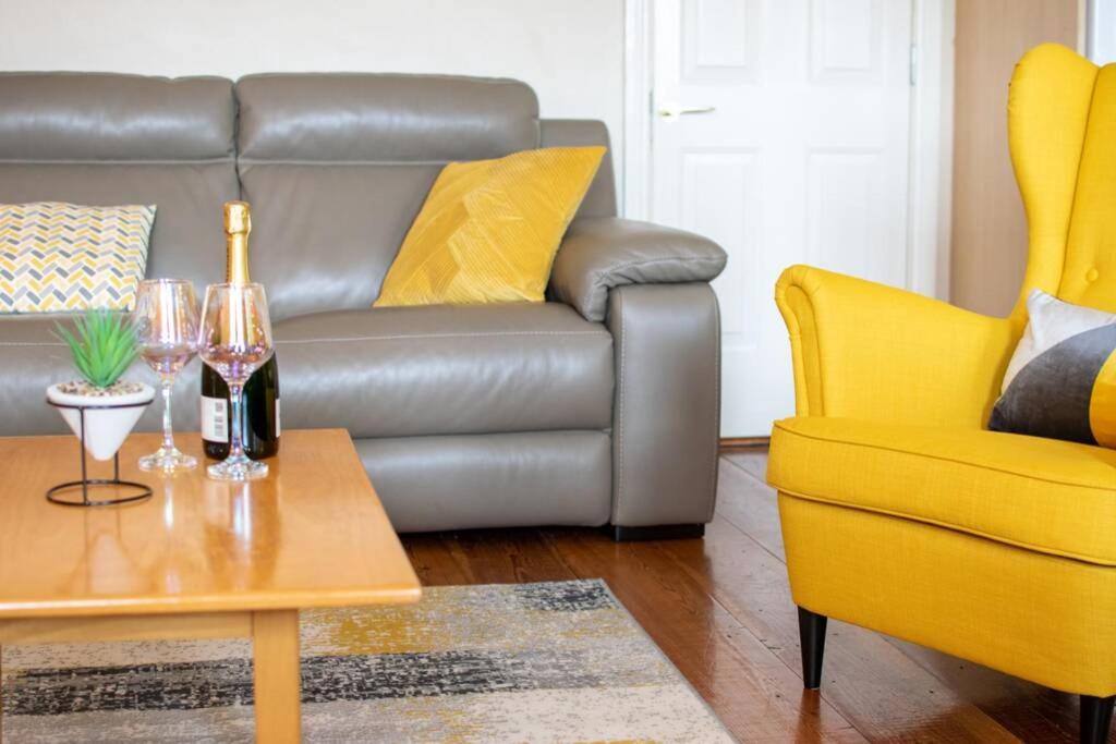 Fotografie 8: 310 - The Carrowbeg at The Harbour Mills by Shortstays