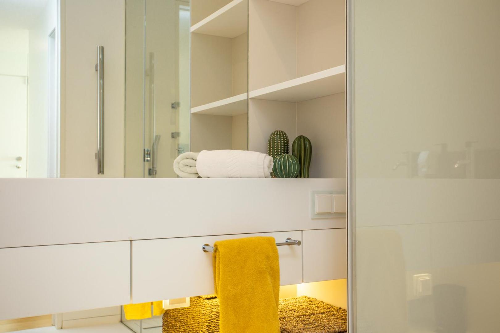 Foto 10: Ocean 52 by Rent4All