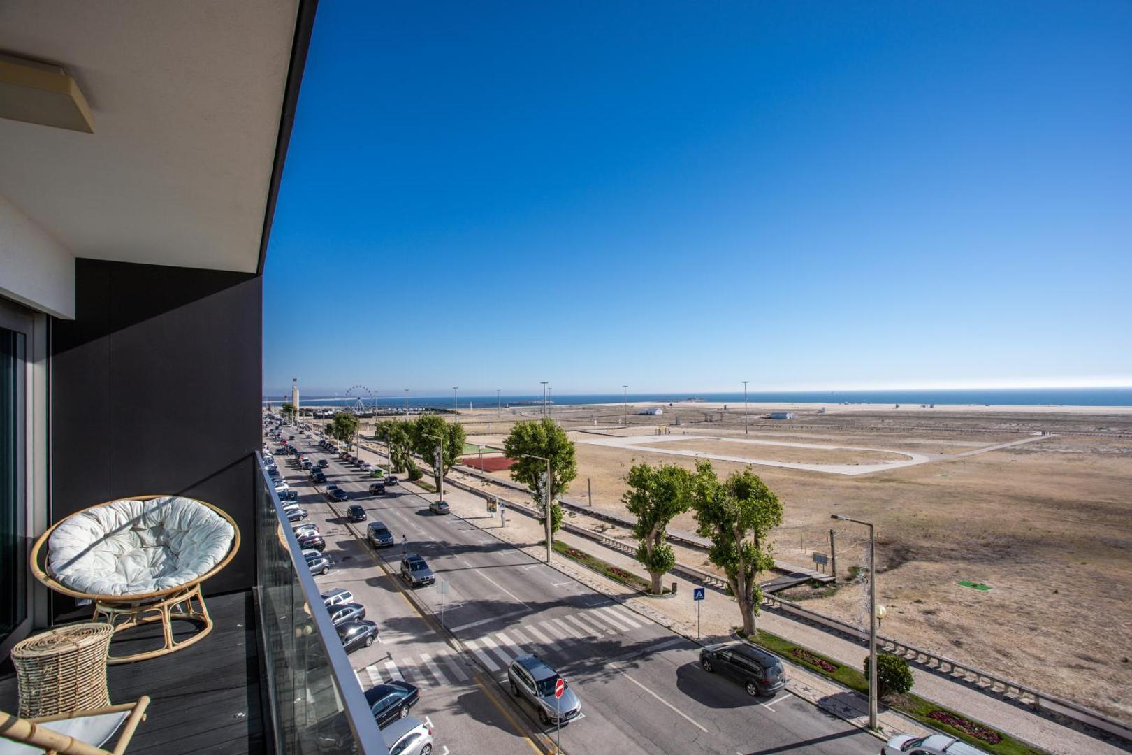 Foto 6: Ocean 52 by Rent4All