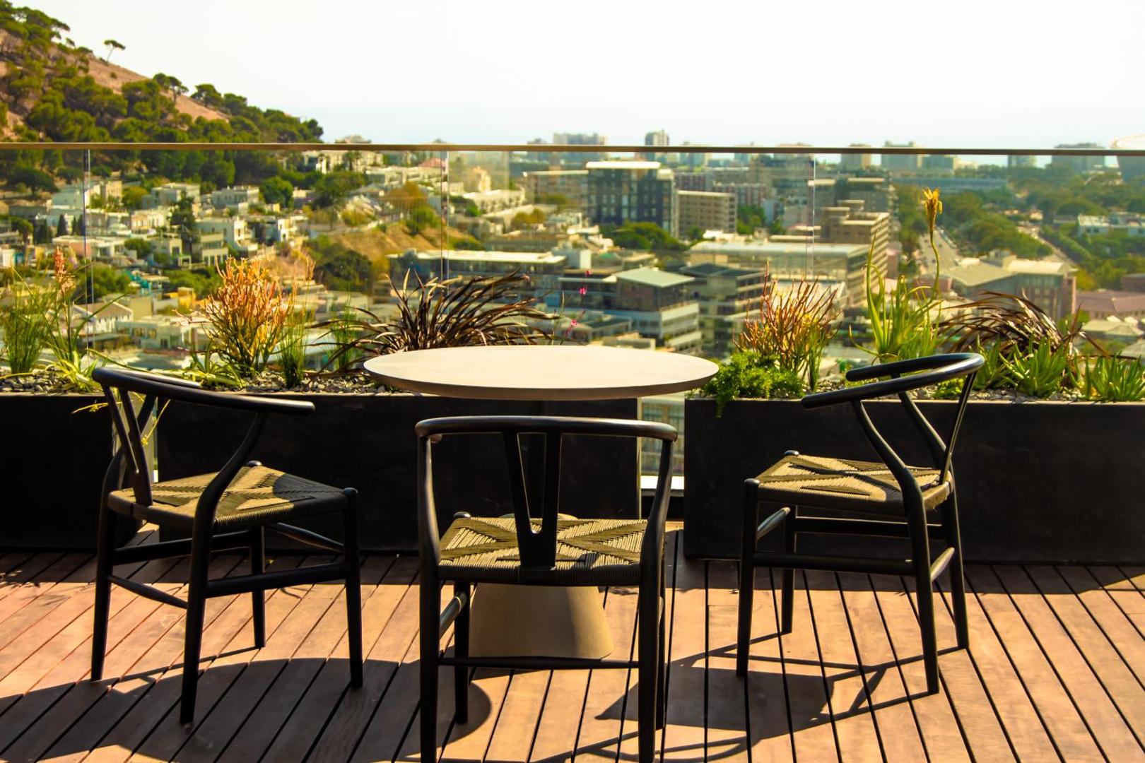 Foto 8: 16 on Bree luxury studio apartment with city mountain sea views