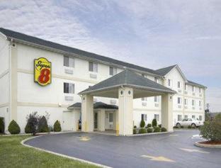 Photo 9 : Super 8 by Wyndham Pontoon Beach IL/St. Louis MO Area